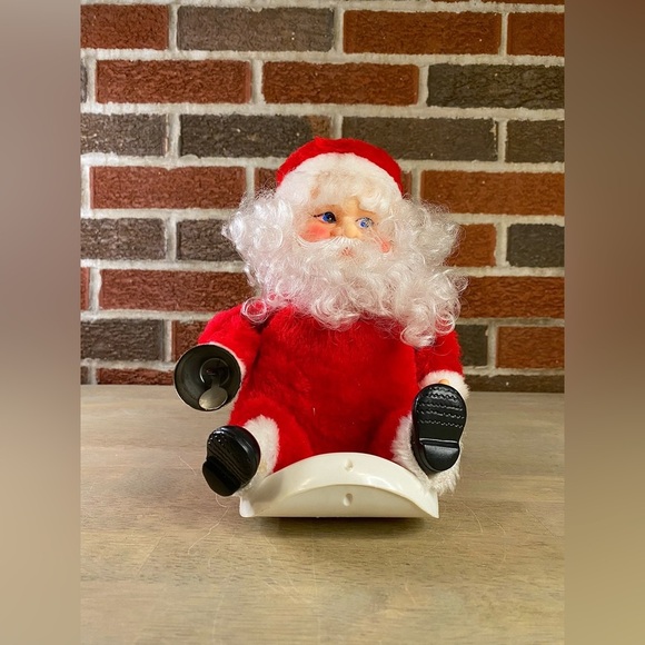 Vintage Sledding Santa Musical Bump Go Action Ringing Bell 3 Songs‎ Moves 80s - Picture 8 of 11